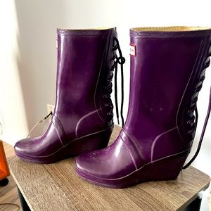 Size 7 Purple Hunter Wedge Lace-Up Rain Boots